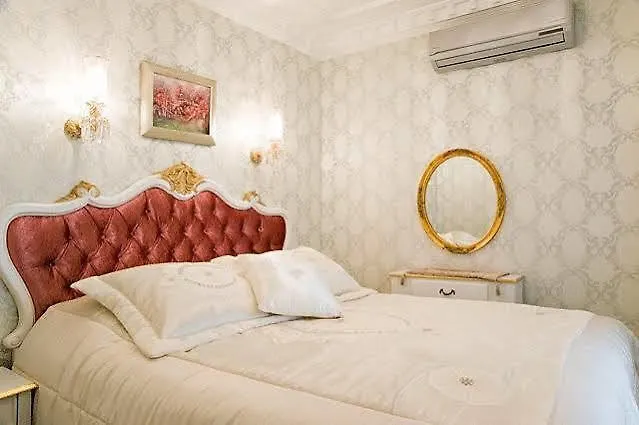 Romantic Mansion Provincia di Provincia di Istanbul Turchia